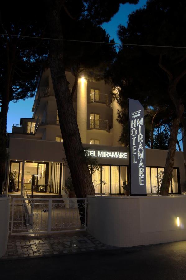 Mira Mare Sea Hotel Cervia Bagian luar foto
